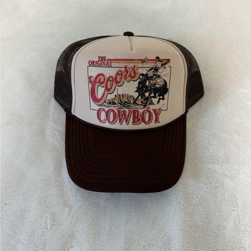 Trucker hat
